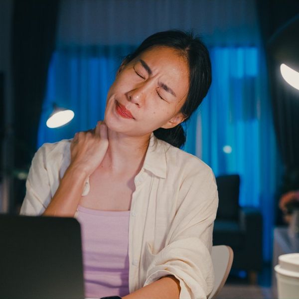 woman in pain from Fibromyalgia