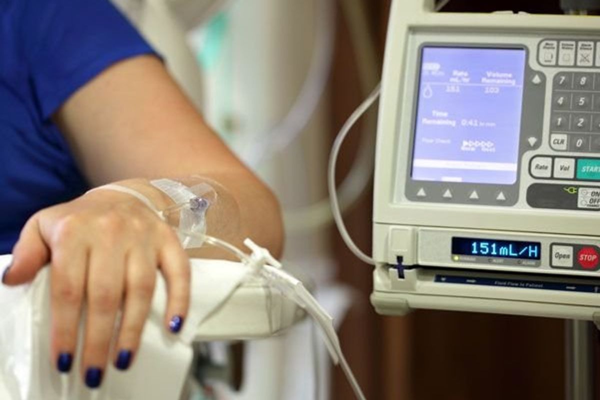 woman receiving chemotherapy treatment