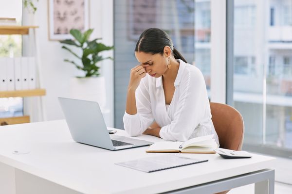 woman suffering from a migraine