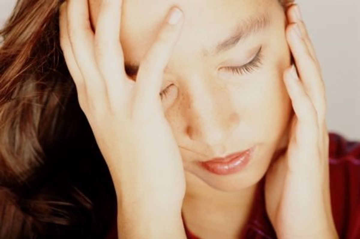 woman suffering from diabetes symptoms