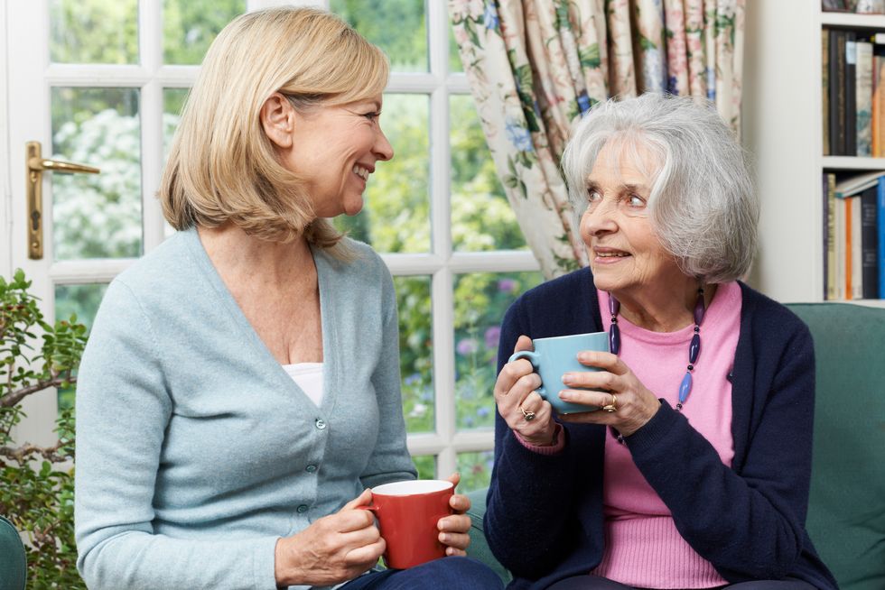 Generous Woman Examples 10 Gifts of Generosity - HealthyWomen