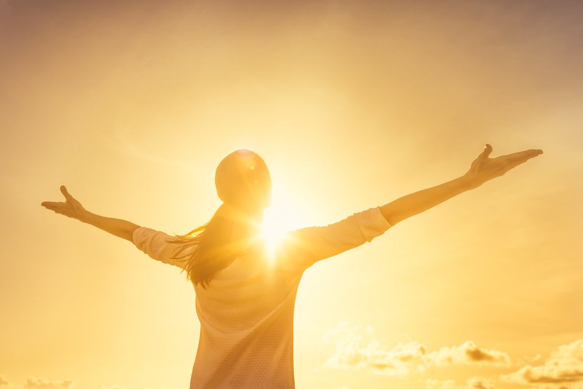 woman trying to get vitamin D from the sun