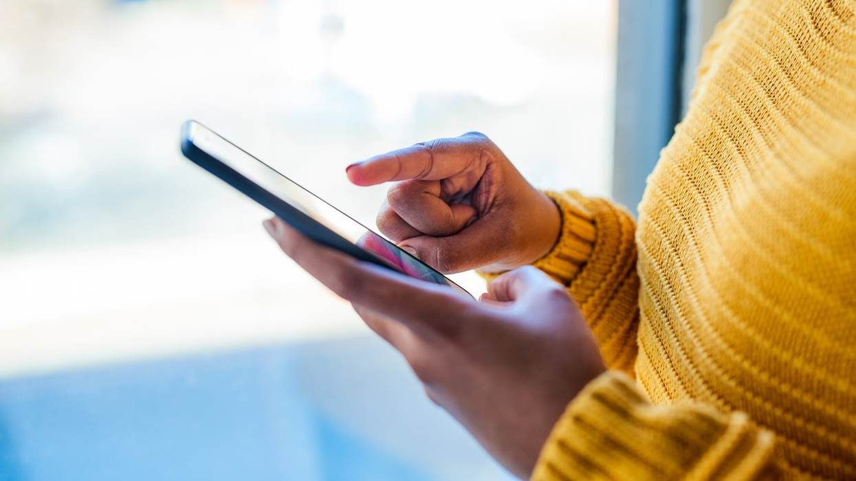 The Influence of Social Media on Contraception