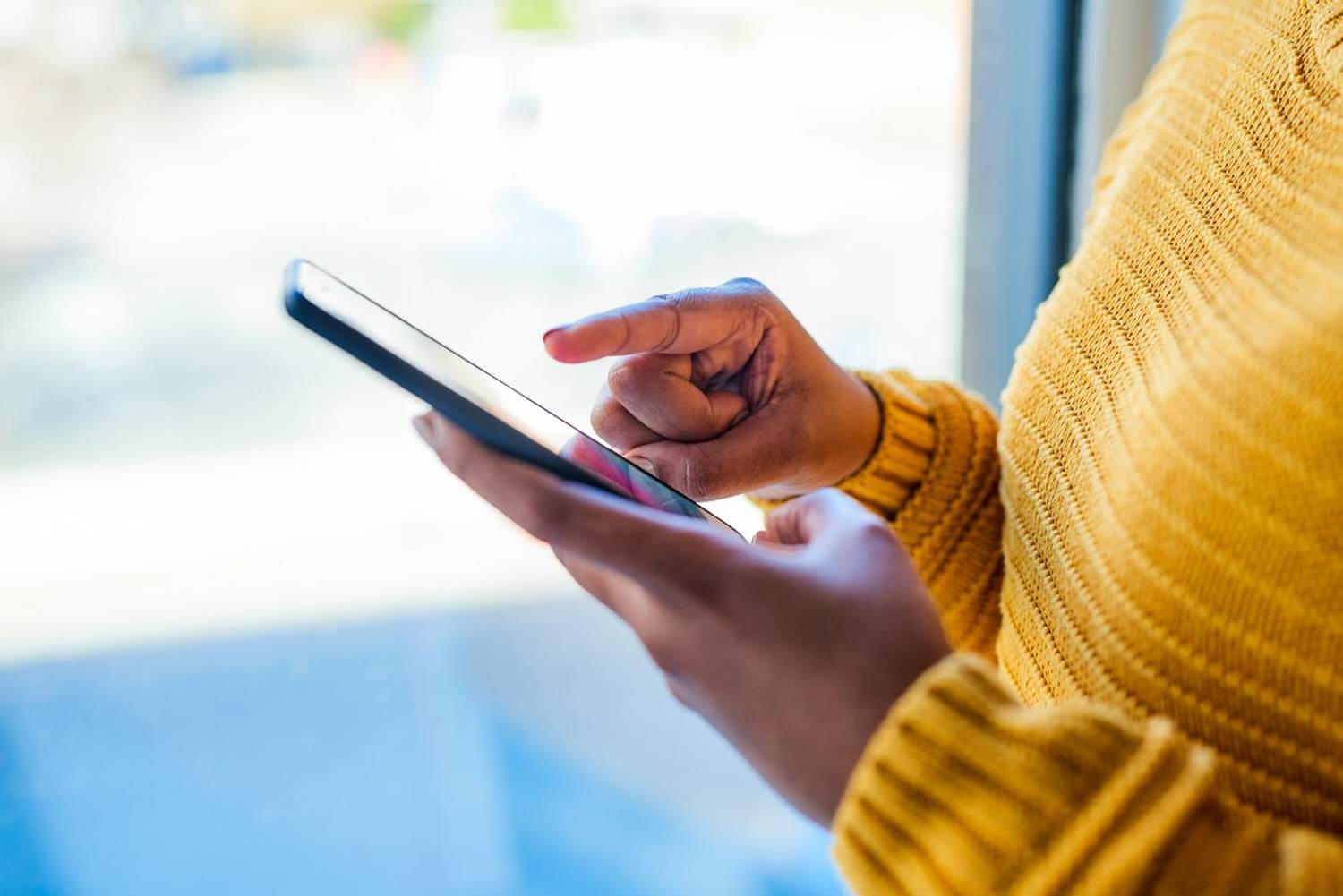 The Influence of Social Media on Contraception