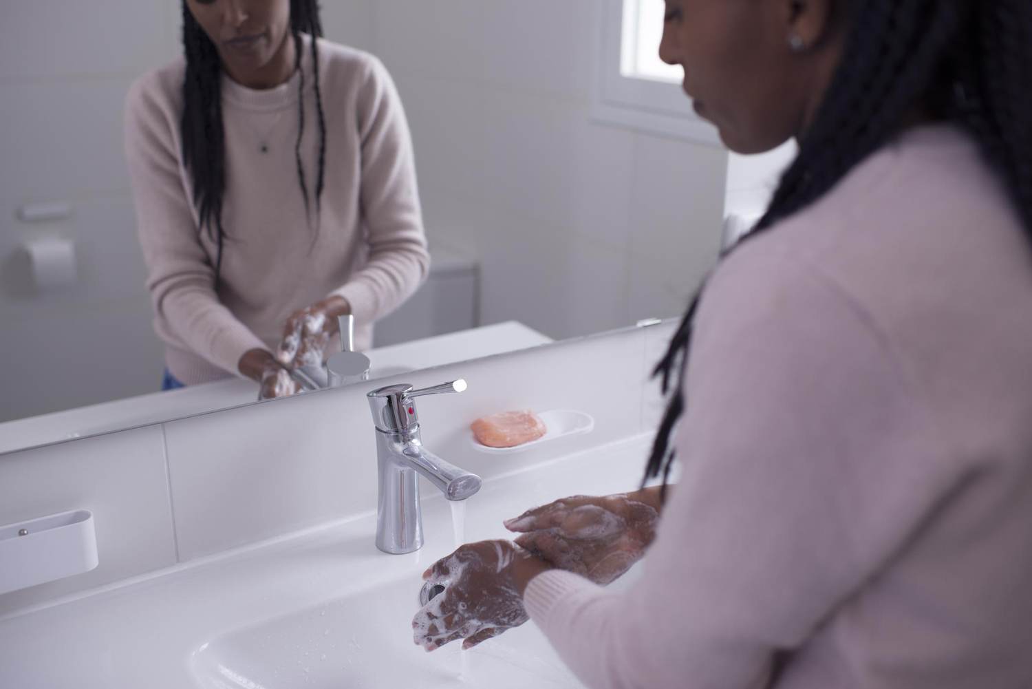 Natural Ways to Prevent and Manage the Flu