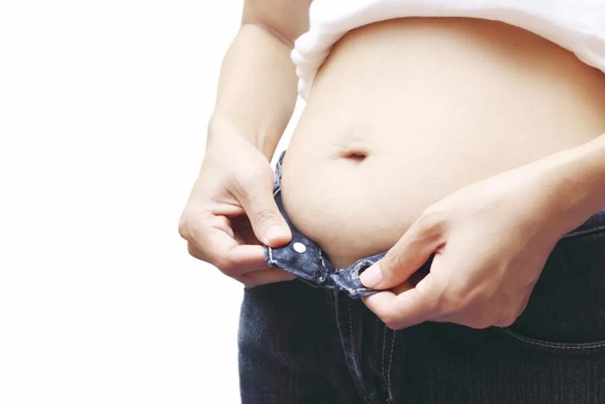 woman with belly fat