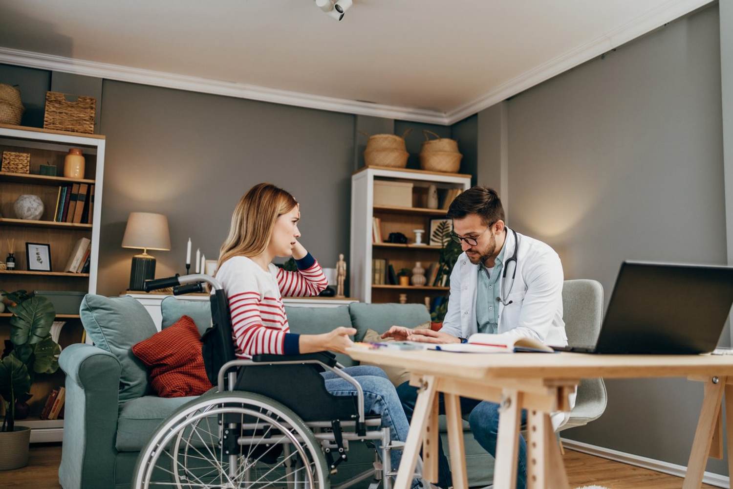 Who is at risk for multiple sclerosis?