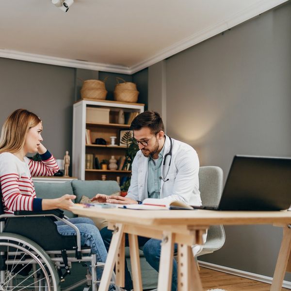 woman with multiple sclerosis