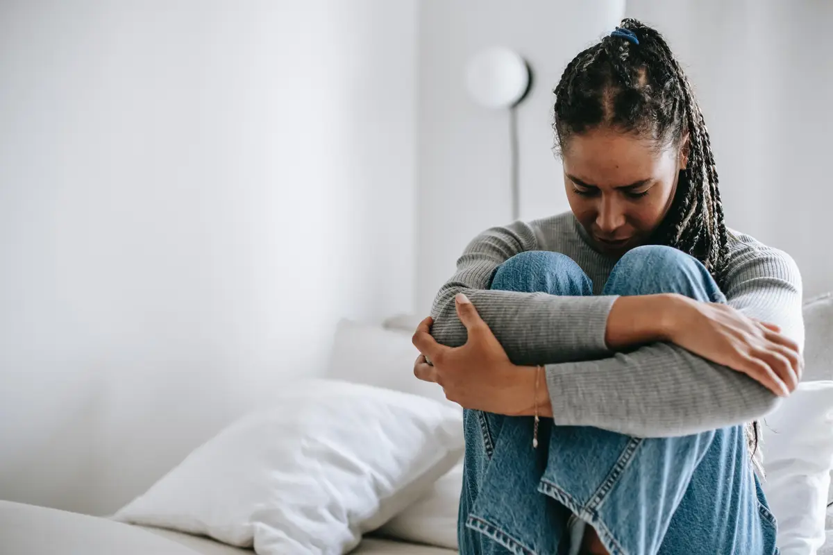 woman with pelvic pain