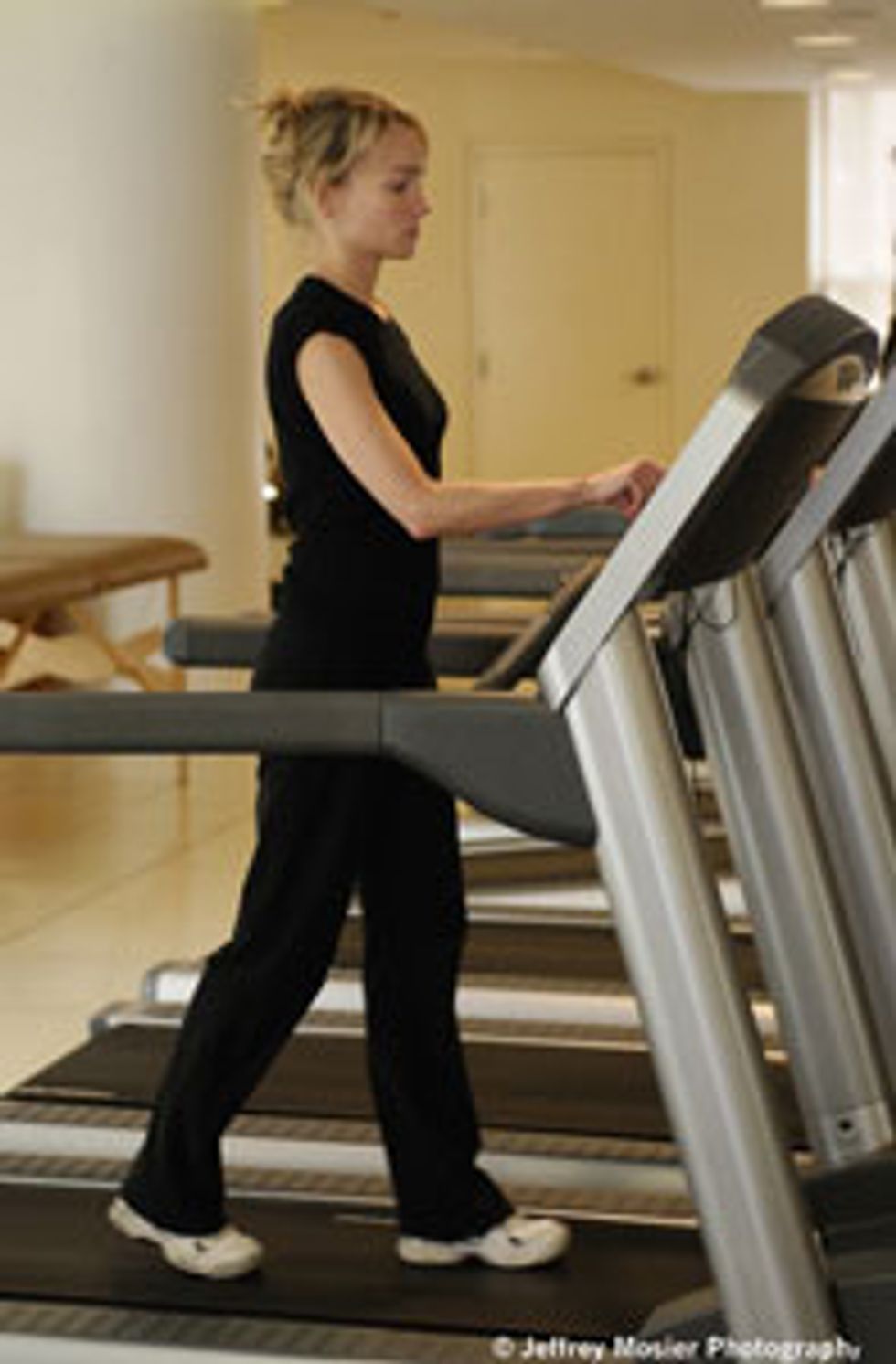 womand on treadmill